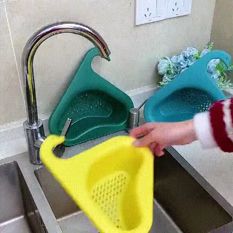 Swan-shaped drain basket
