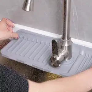 Silicone mat cleaning process