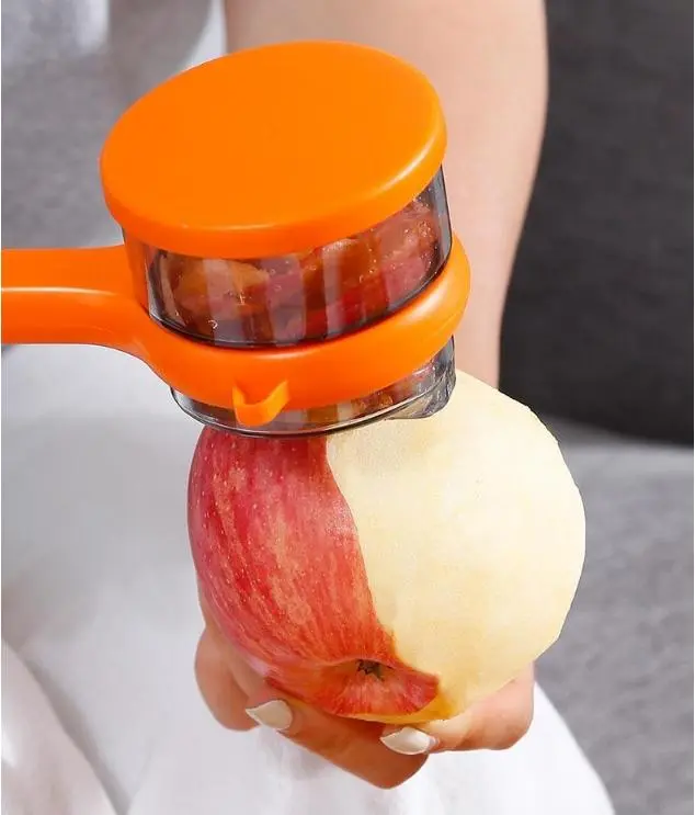 Kitchen peeler demonstration